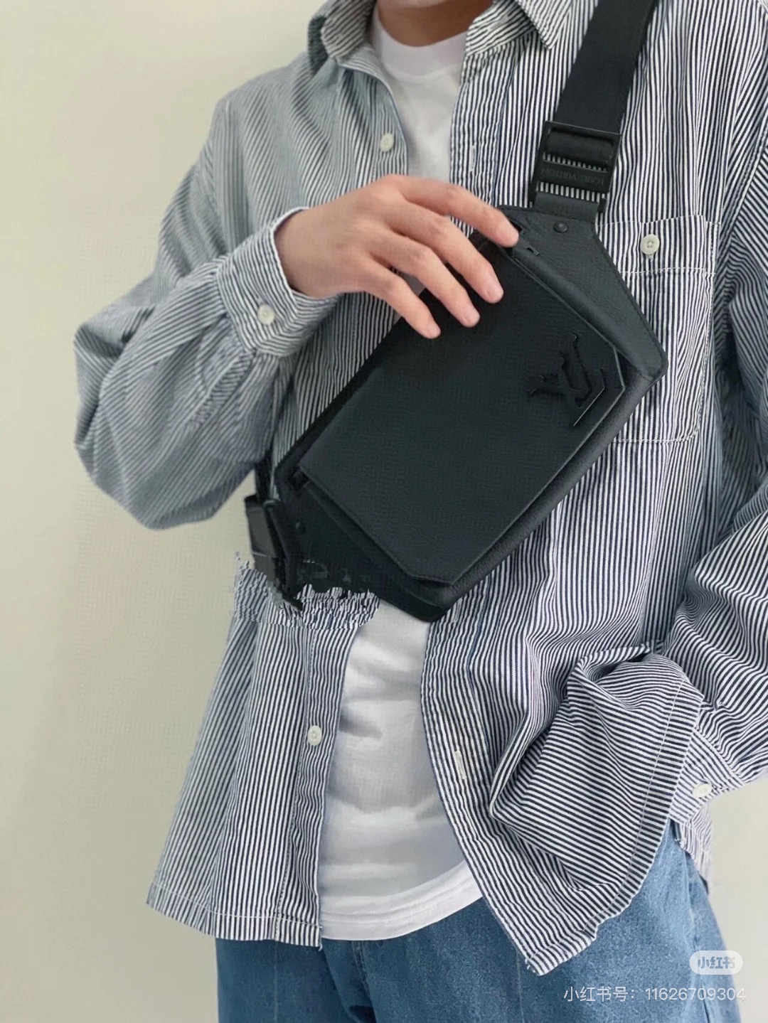 2026124173318657 570